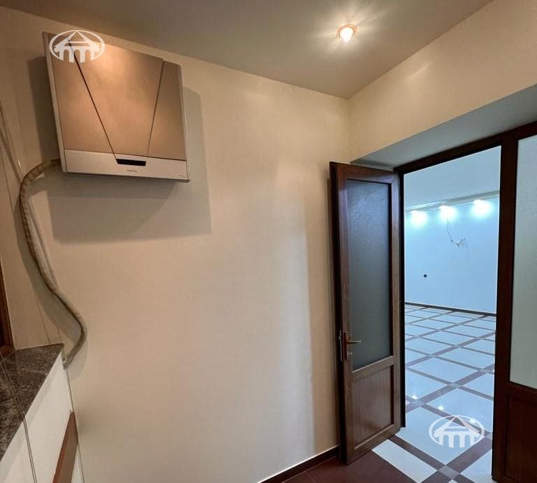 Retail · 89 m² · Arabkir