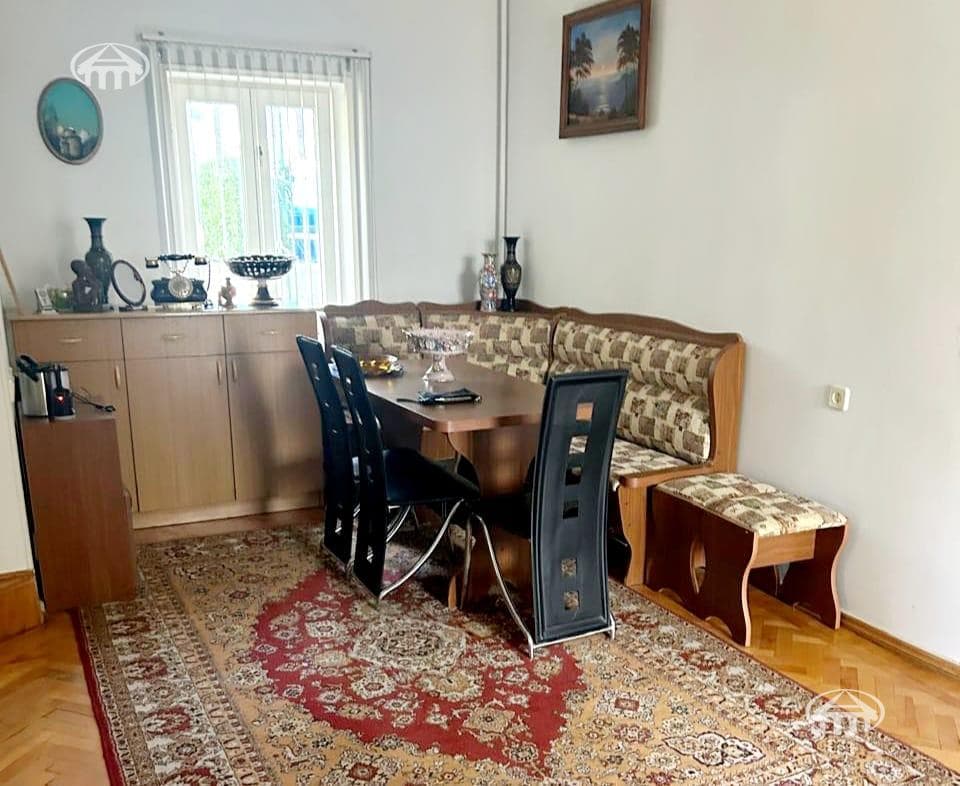 Առանձնատուն · 4 սեն. · 241 մ² · գ. Գեղաշեն — Լուսանկար 2 / 14
