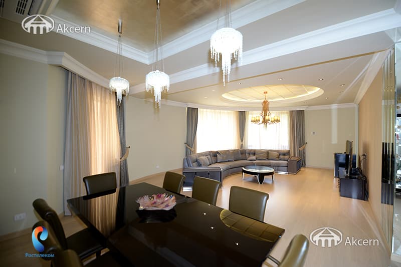 Квартира · 4 комн. · 174 м² · Кентрон