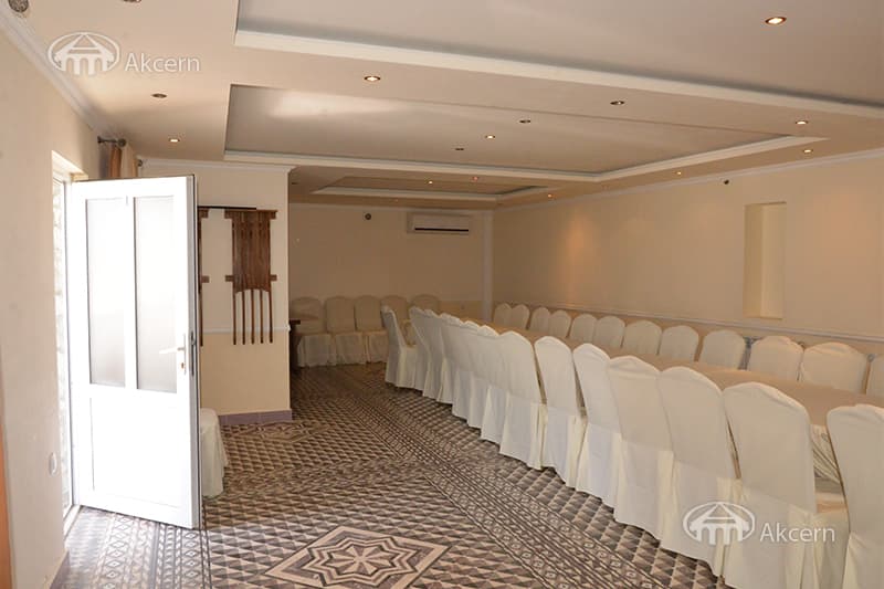 Ресторан · 1 200 м² · Эребуни