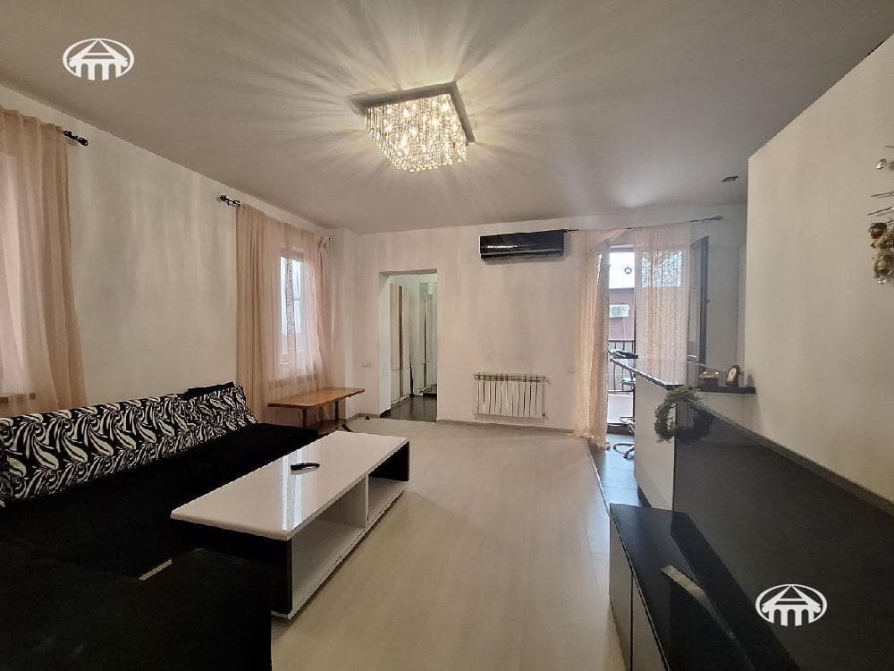 Apartment · 3 rooms · 76 m² · Kentron
