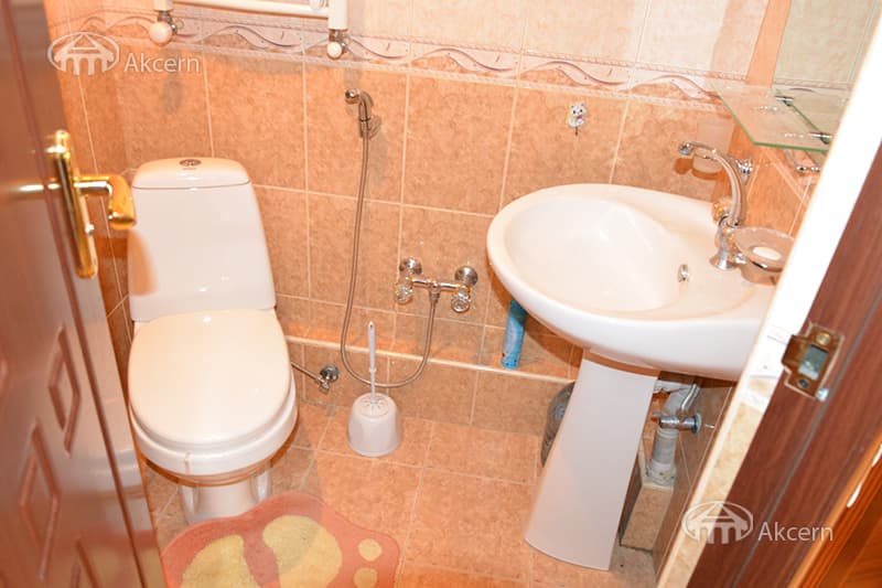 Apartment · 4 rooms · 103 m² · Kentron