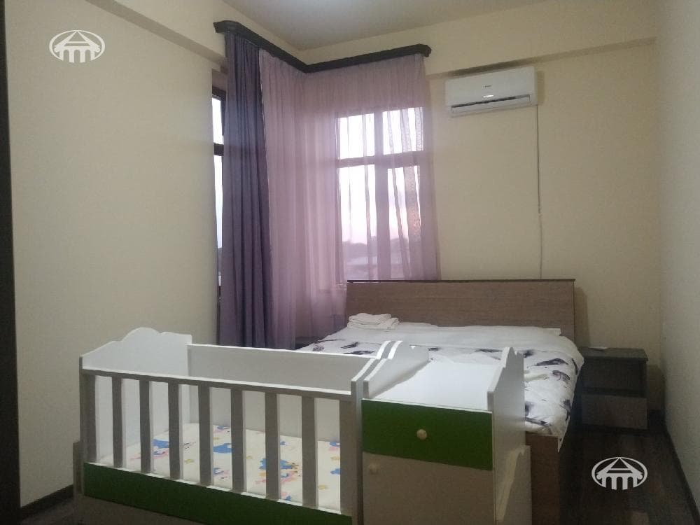 Квартира · 3 комн. · 97 м² · Кентрон