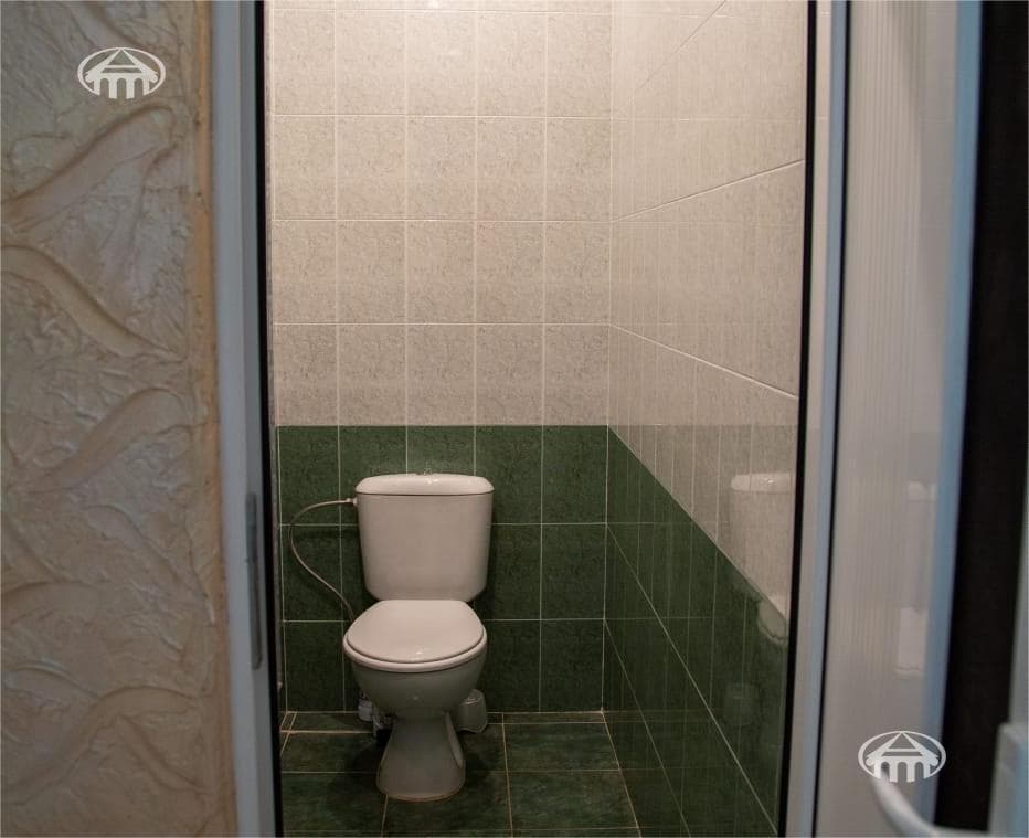 Առանձնատուն · 6 սեն. · 423 մ² · Պտղնի