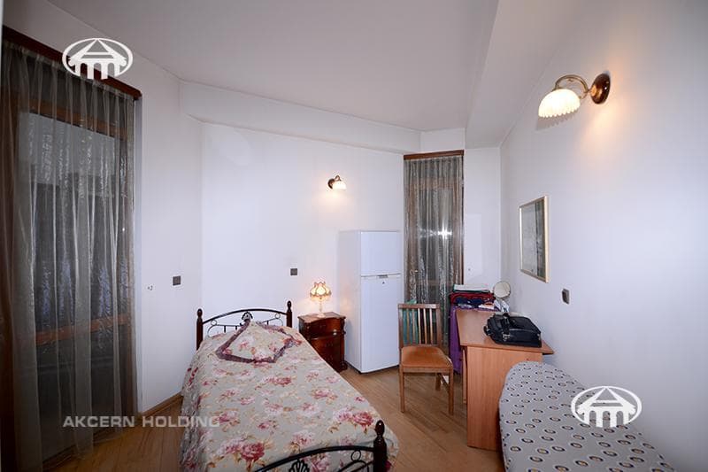 Apartment · 4 rooms · 154 m² · Arabkir