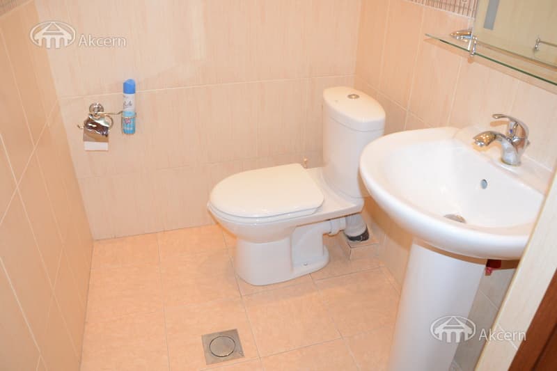 Квартира · 3 комн. · 101 м² · Кентрон