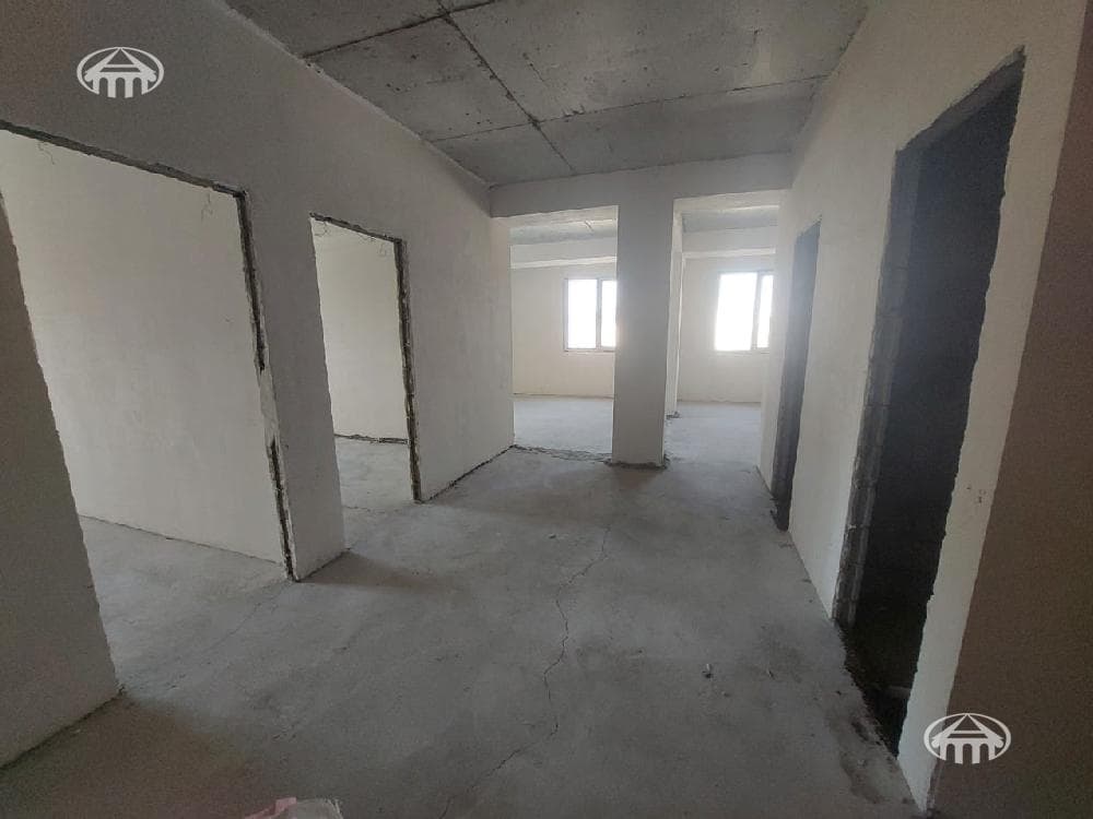 Квартира · 103 м² · Аван