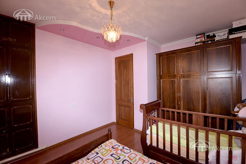 Mansion · 3 rooms · 160 m² · Nork-Marash