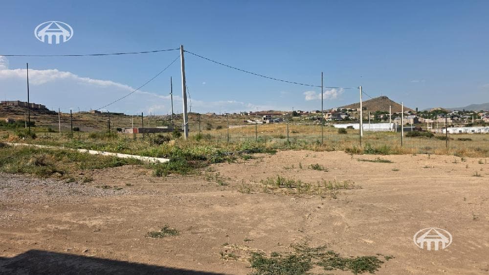 Հողատարածք · 2000 մ² · Պտղնի — Լուսանկար 6 / 6