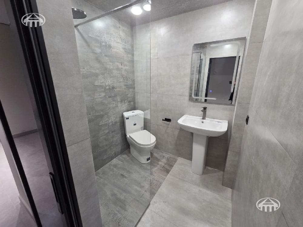 Office · 630 m² · Ajapnyak