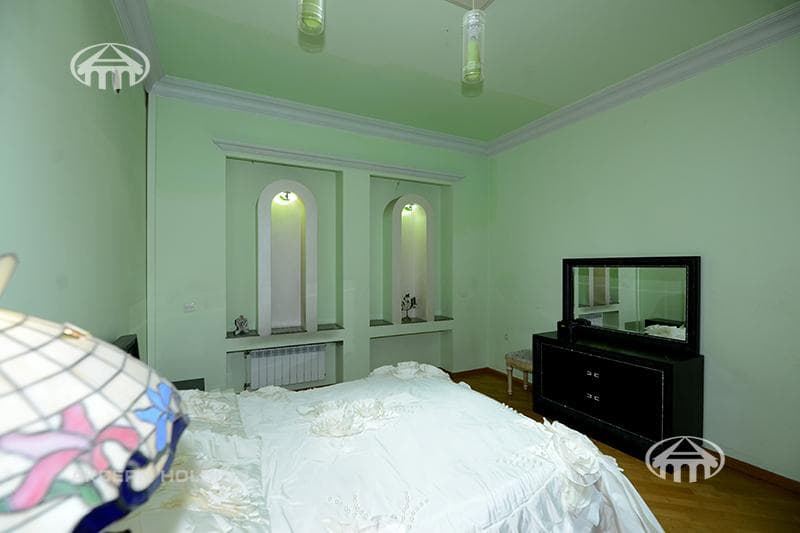Особняк · 5 комн. · 814 м² · Арабкир