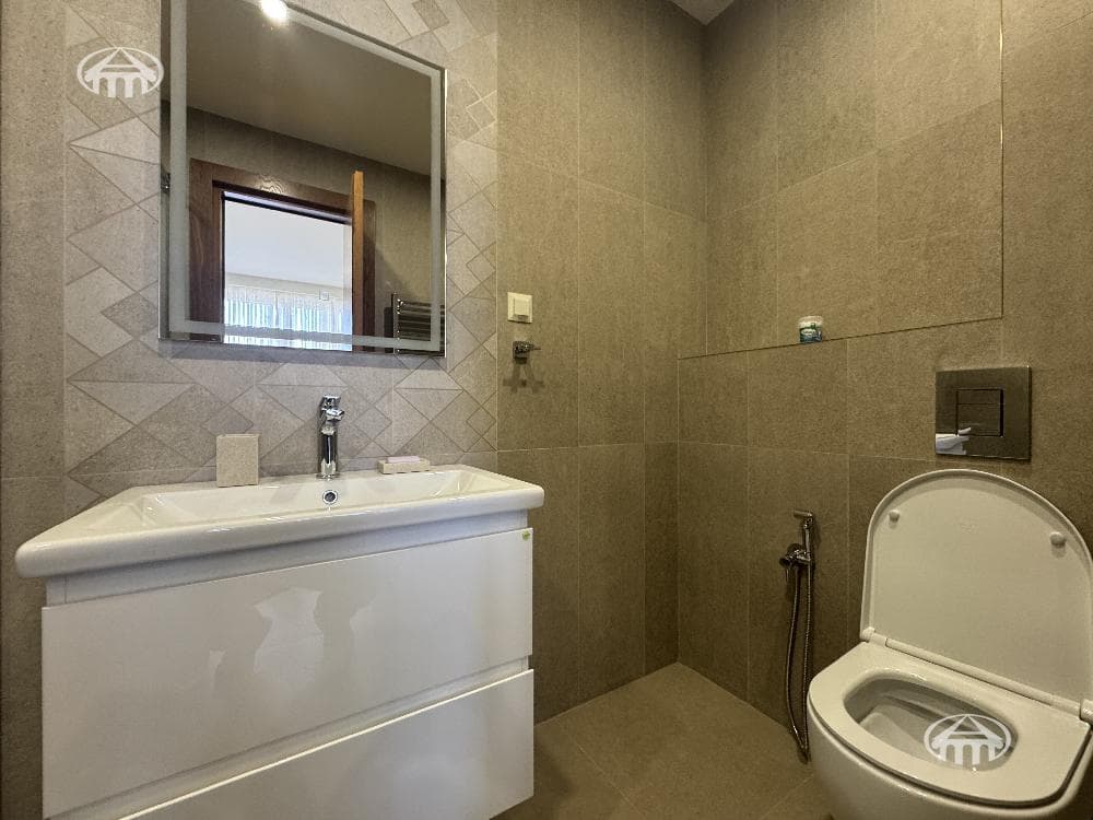 Townhouse · 4 rooms · 292 m² · Arabkir