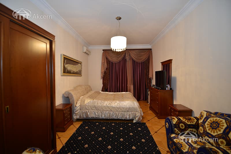 Առանձնատուն · 7 սեն. · 400 մ² · Արաբկիր