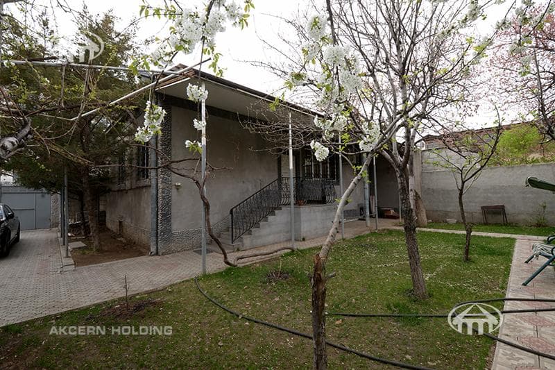 Особняк · 5 комн. · 270 м² · Арабкир