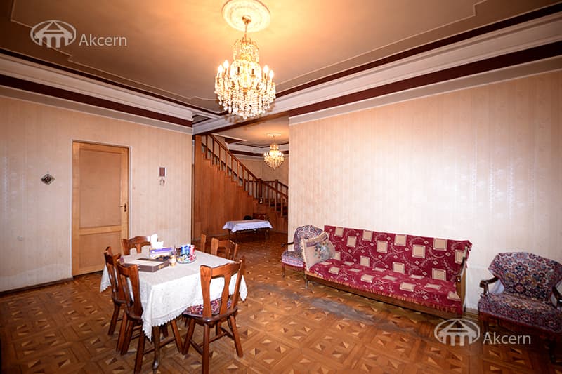 Особняк · 6 комн. · 600 м² · Нор Гехи