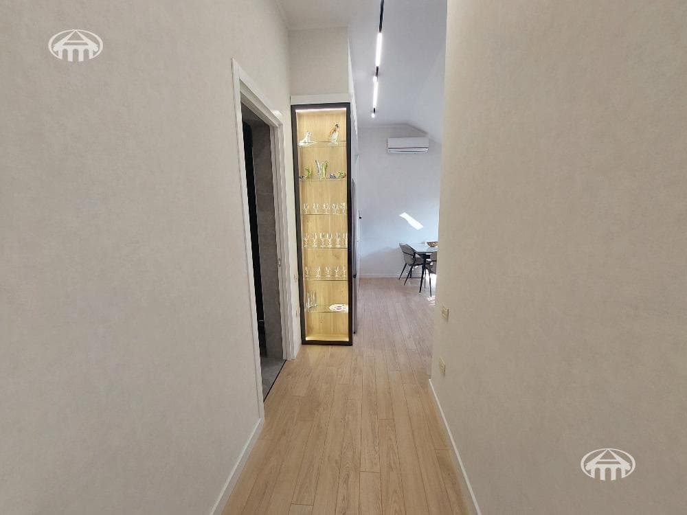 Apartment · 3 rooms · 62 m² · Kentron