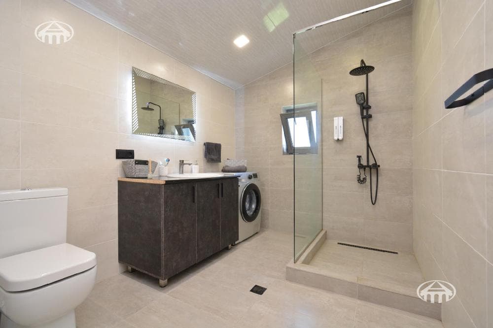 Особняк · 4 комн. · 272 м² · Птгни