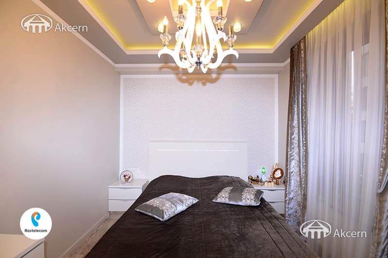 Квартира · 4 комн. · 180 м² · Кентрон