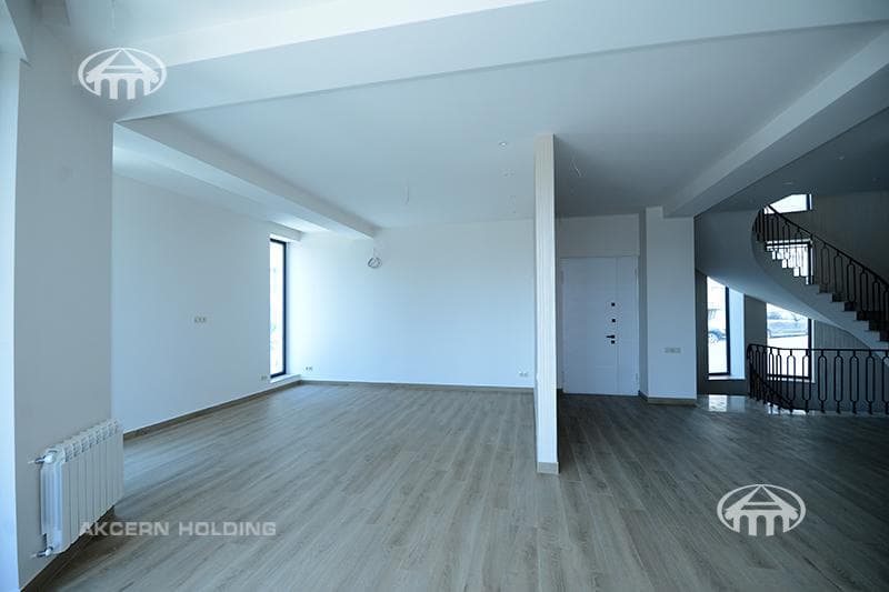 Office · 430 m² · Arabkir