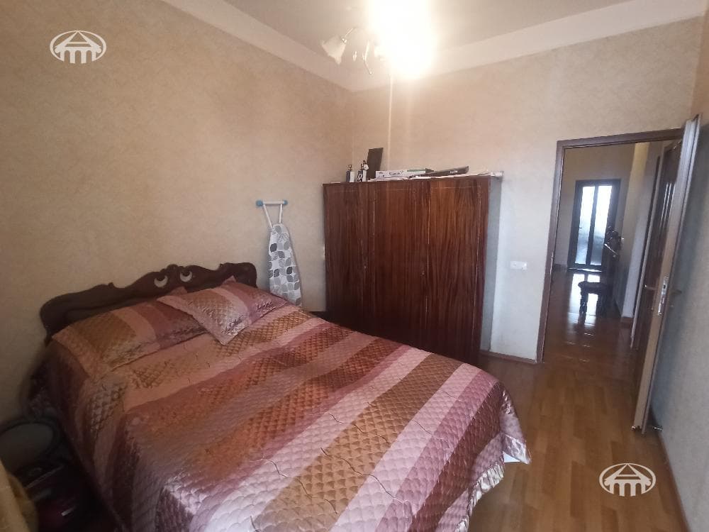 Дом · 5 комн. · 237 м² · Эребуни
