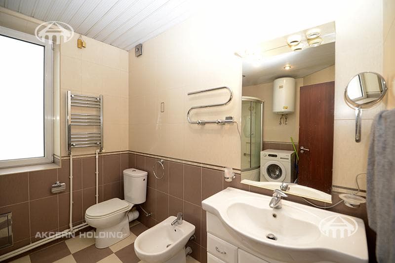 Apartment · 3 rooms · 105 m² · Kentron