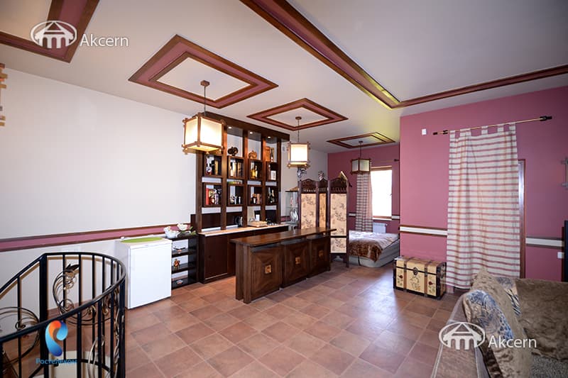 House · 6 rooms · 280 m² · Arabkir