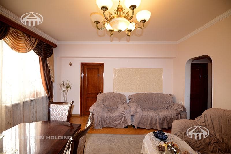 Apartment · 3 rooms · 85 m² · Kentron