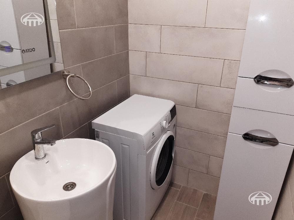 Apartment · 2 rooms · 80 m² · Ajapnyak