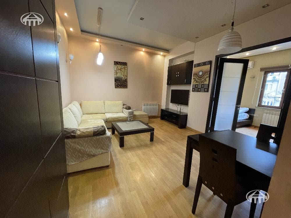 Квартира · 2 комн. · 57 м² · Кентрон