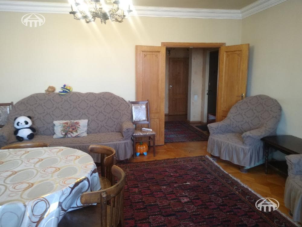 Квартира · 4 комн. · 112 м² · Давташен
