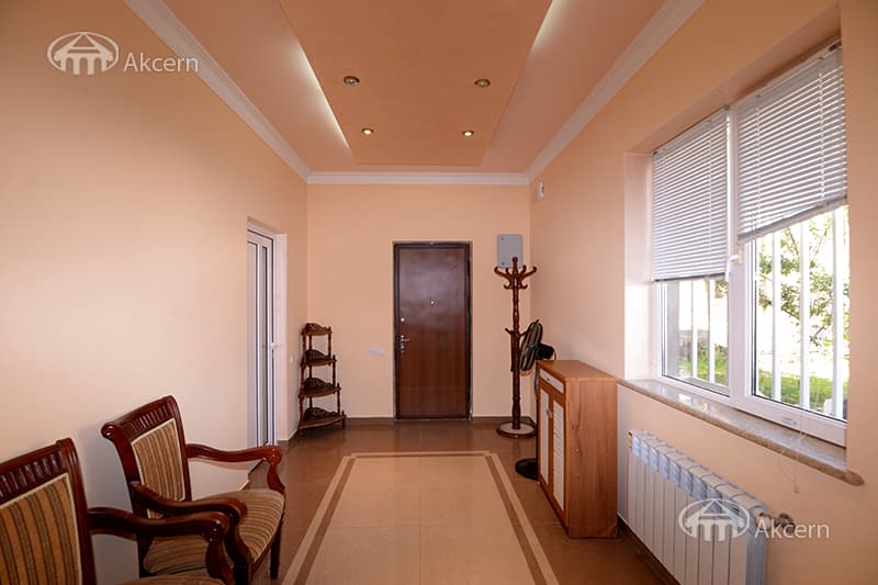 Особняк · 3 комн. · 160 м² · Кентрон