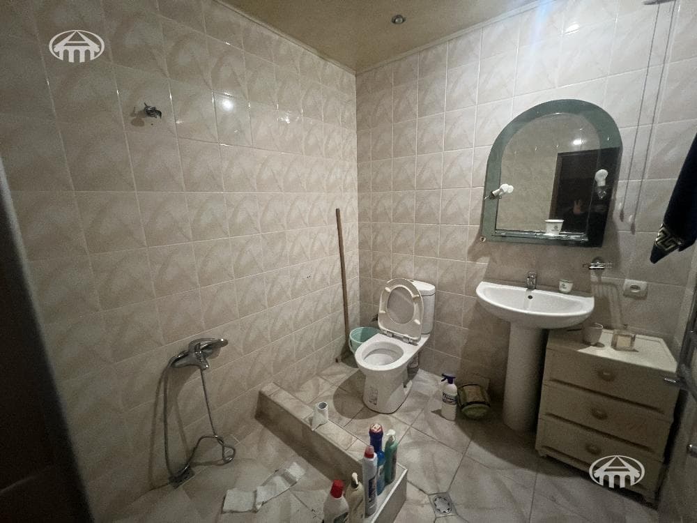 Дом · 5 комн. · 375 м² · Аджапняк
