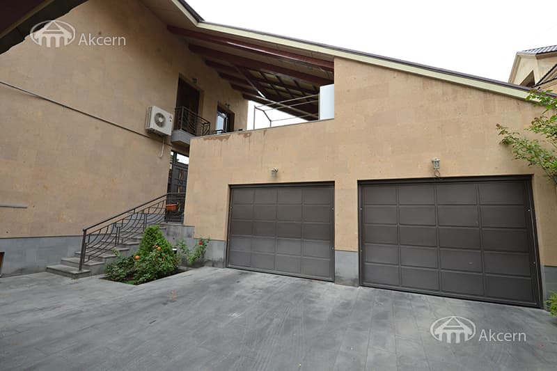 Mansion · 5 rooms · 745 m² · Arabkir