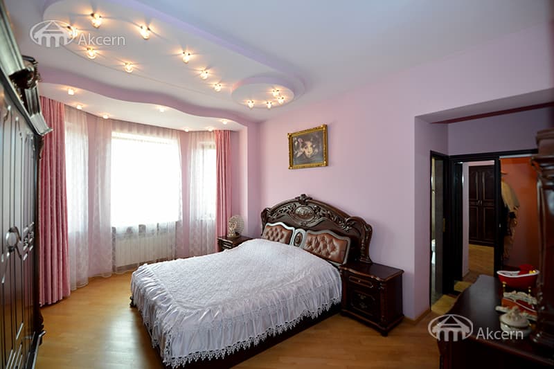 Առանձնատուն · 5 սեն. · 320 մ² · Նորք-Մարաշ
