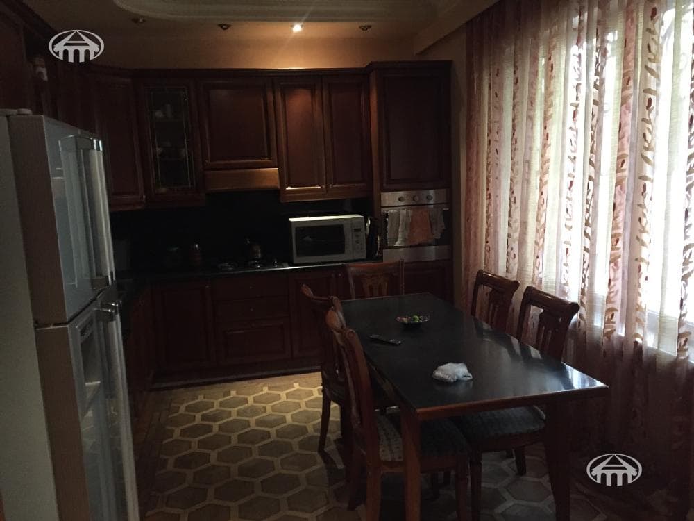 Mansion · 7 rooms · 664 m² · Nork-Marash
