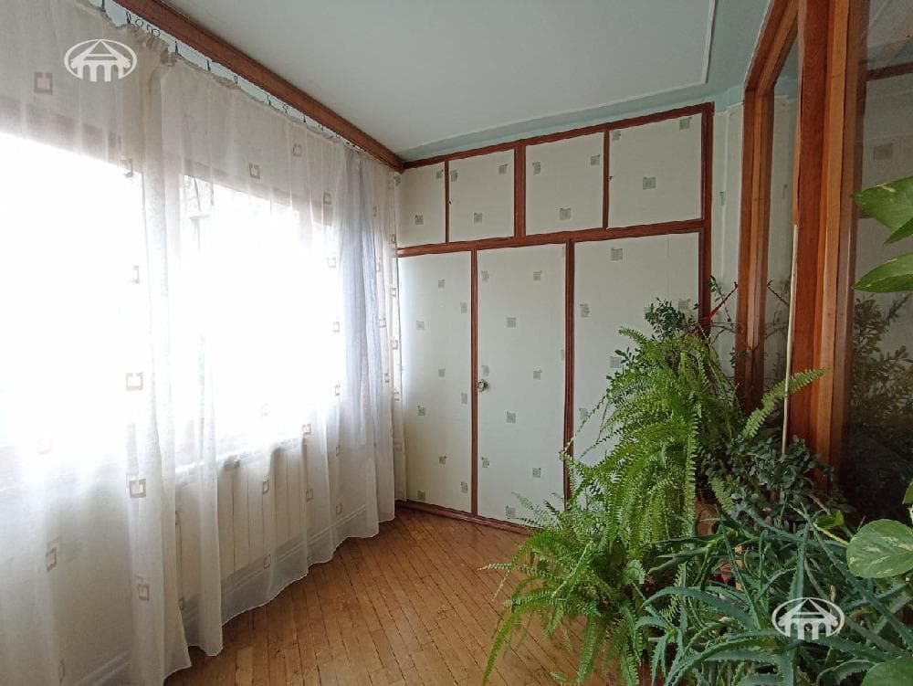 Квартира · 4 комн. · 115 м² · Кентрон