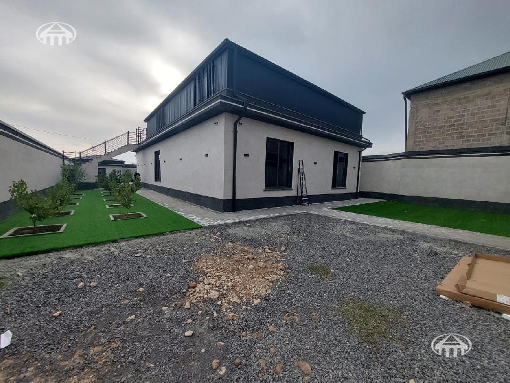 Особняк · 5 комн. · 370 м² · Аджапняк