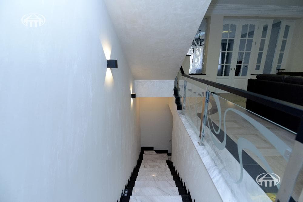 Mansion · 5 rooms · 600 m² · Arabkir