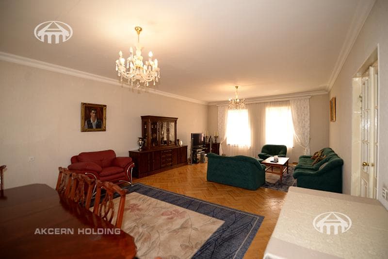 Особняк · 6 комн. · 363 м² · Касах