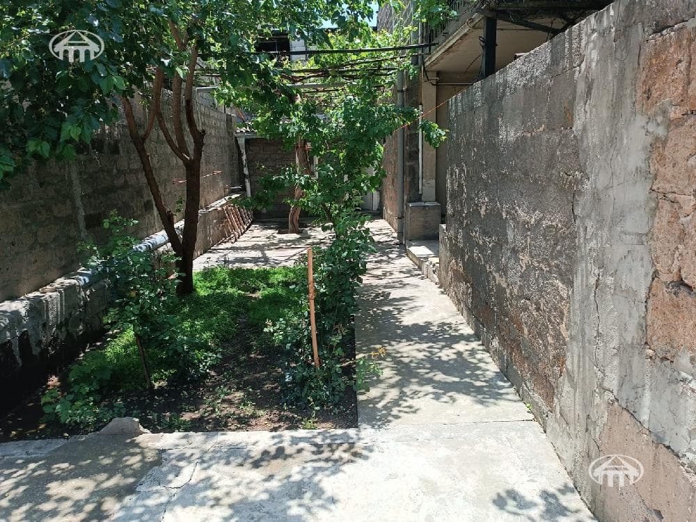 Дом · 4 комн. · 105 м² · Арабкир