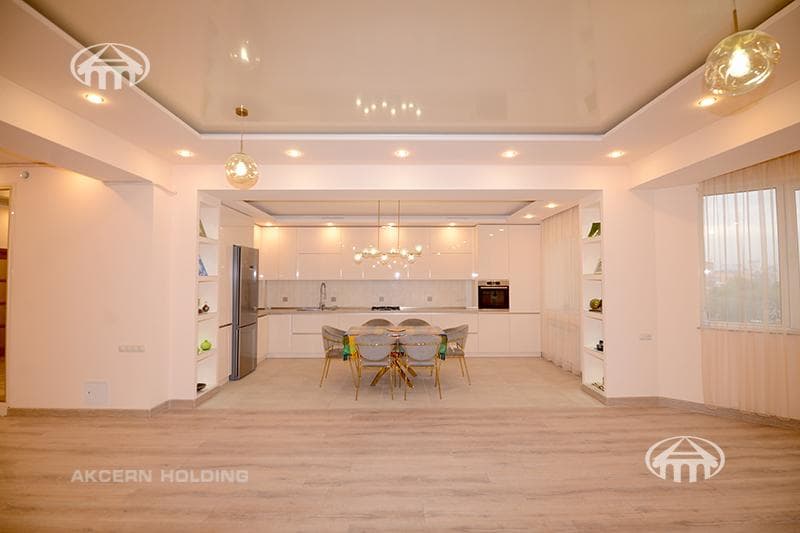 Apartment · 3 rooms · 135 m² · Kentron