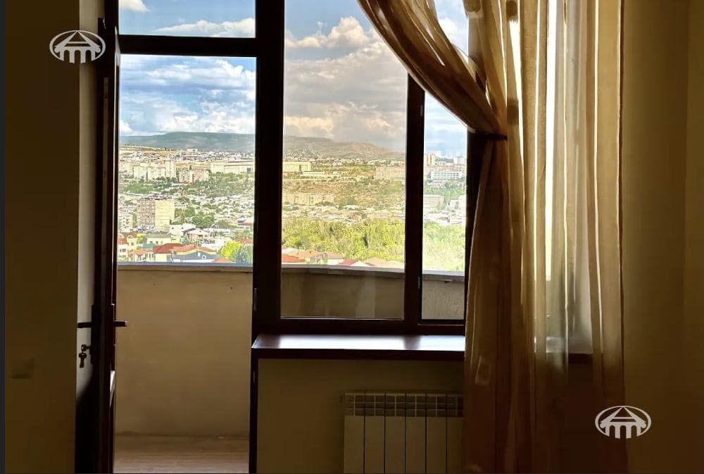 Apartment · 3 rooms · 118 m² · Kanaker-Zeytun