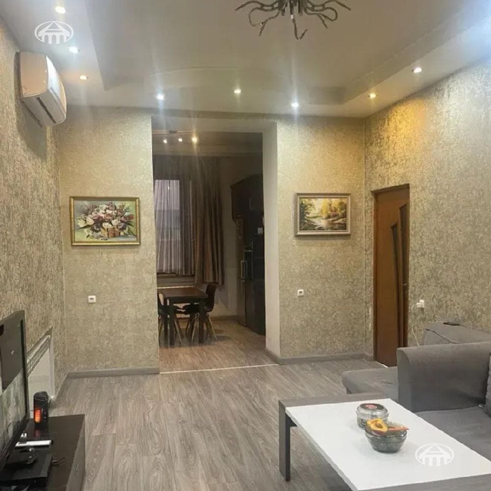 Квартира · 3 комн. · 87 м² · Кентрон