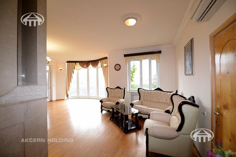 Mansion · 8 rooms · 390 m² · Arabkir