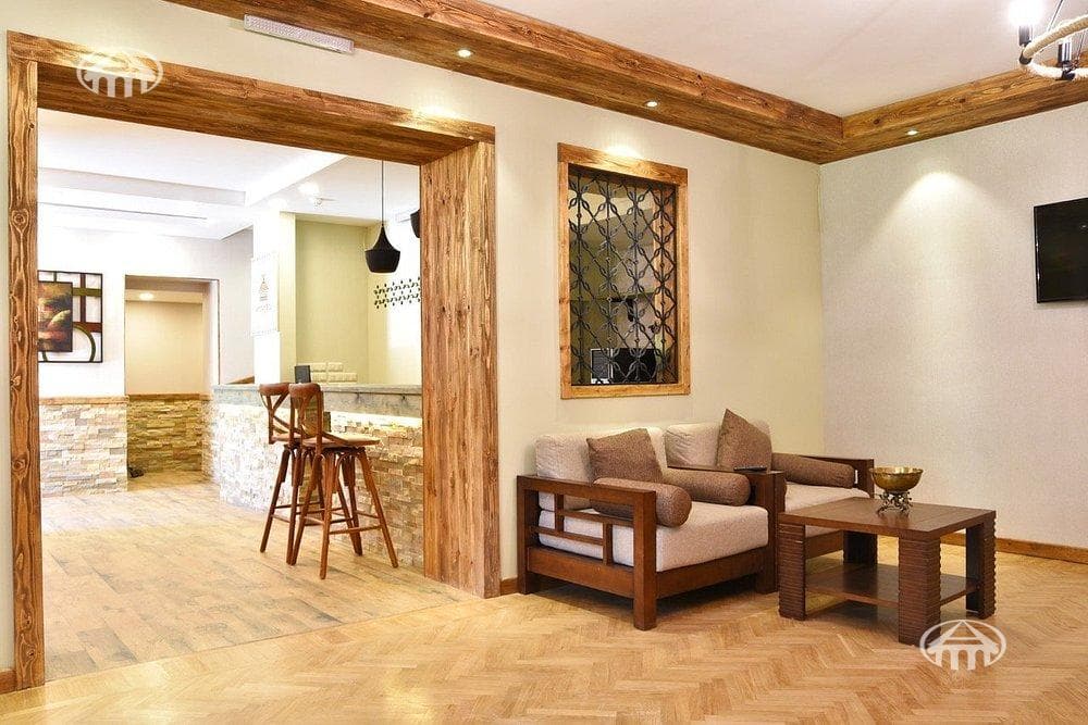 Hotel · 9 rooms · 889 m² · Dilijan