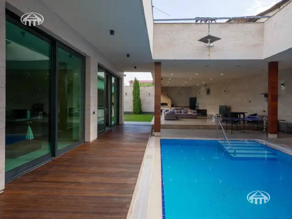Mansion · 6 rooms · 500 m² · Kanaker-Zeytun