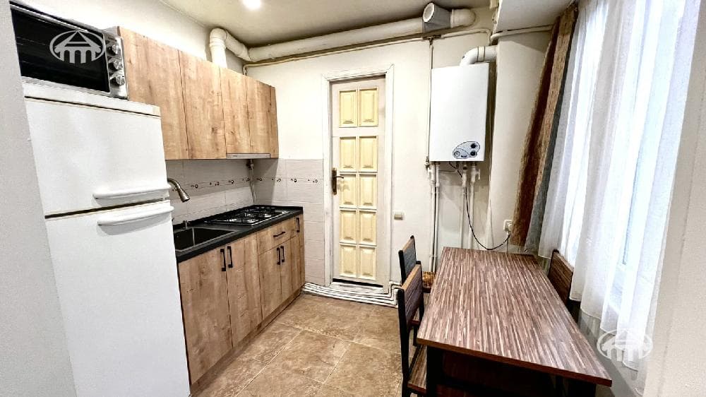 Квартира · 3 комн. · 68 м² · Кентрон