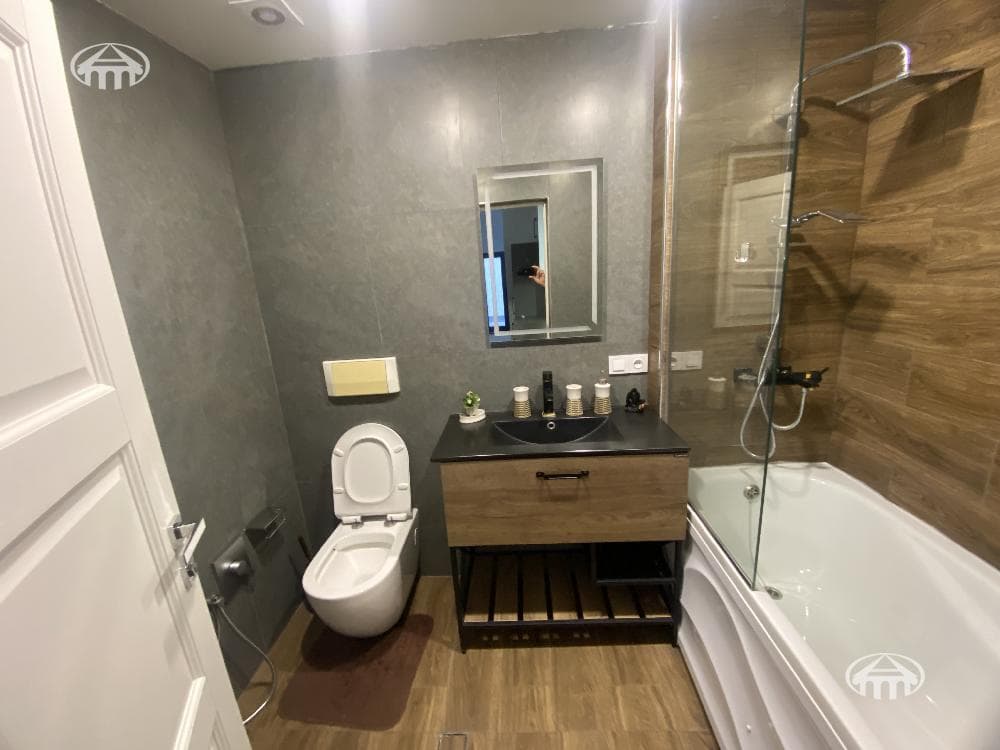 Дом · 5 комн. · 180 м² · Аван