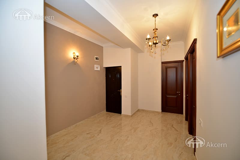 Apartment · 3 rooms · 113 m² · Kentron