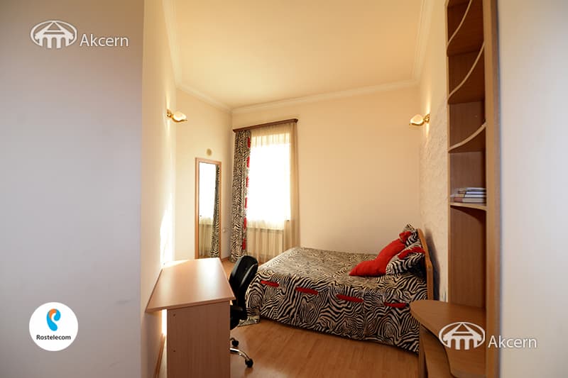 Apartment · 2 rooms · 62 m² · Kentron